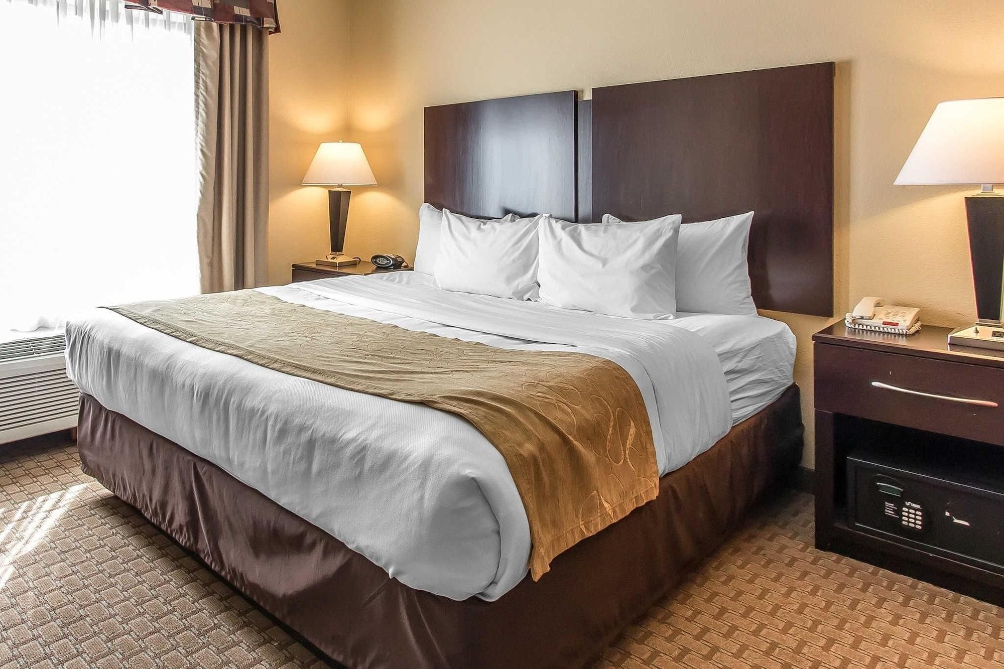 Comfort Suites Lawton Near Fort Sill Buitenkant foto